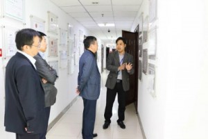 國家融資擔(dān)?；鸸究偨?jīng)理向世文一行蒞臨同陽科技調(diào)研指導(dǎo)